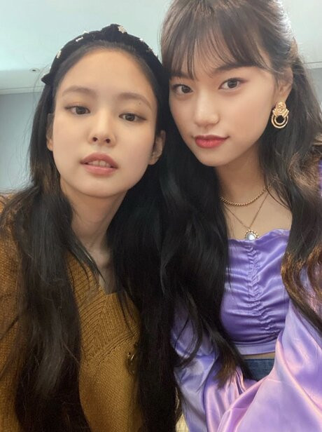 Tình bạn đáng yêu của Doyeon (Weki Meki) và Jennie (BLACKPINK) khiến các fan “GATO” ảnh 3