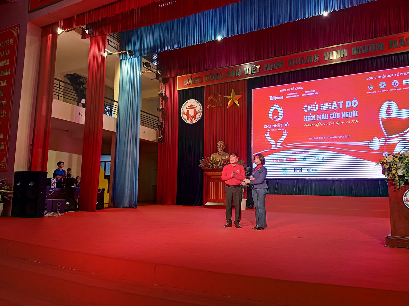 Lan tỏa Chủ nhật Đỏ nơi Đất Tổ Hùng Vương ảnh 7