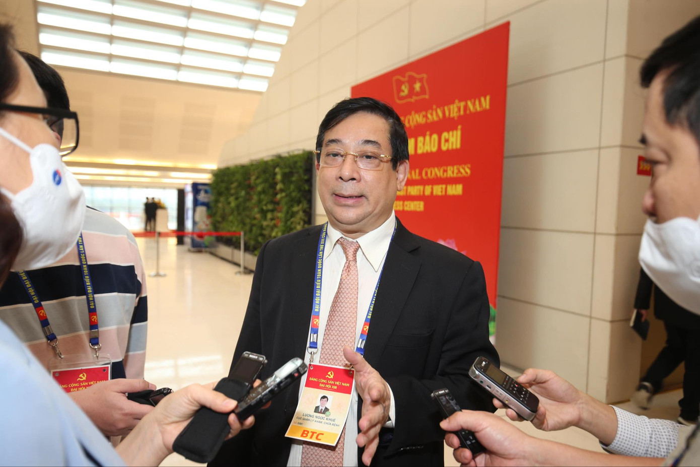 Bộ Y tế thông tin chi tiết về ổ dịch COVID-19 ở Quảng Ninh, Hải Dương ảnh 1