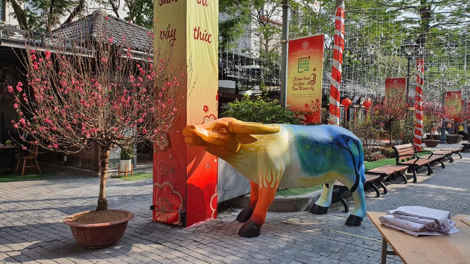 Phố sách Xuân 2021 sẵn sàng đón du khách dịp Tết ảnh 2