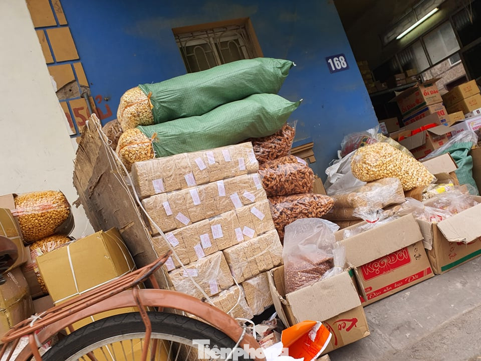 Thủ phủ bánh kẹo La Phù tất bật không ngơi tay dịp Tết ảnh 12