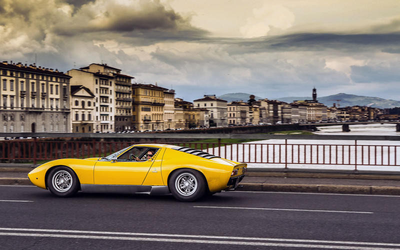 Top 10 mẫu xe đẹp nhất mọi thời đại ảnh 9