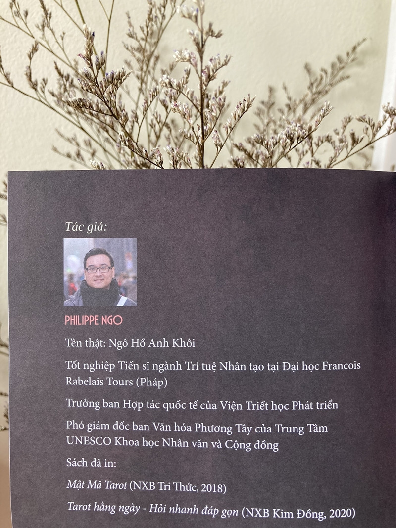 Sách hay mùa Halloween: Trải nghiệm “du lịch đen” nơi Châu Âu huyền bí ảnh 4