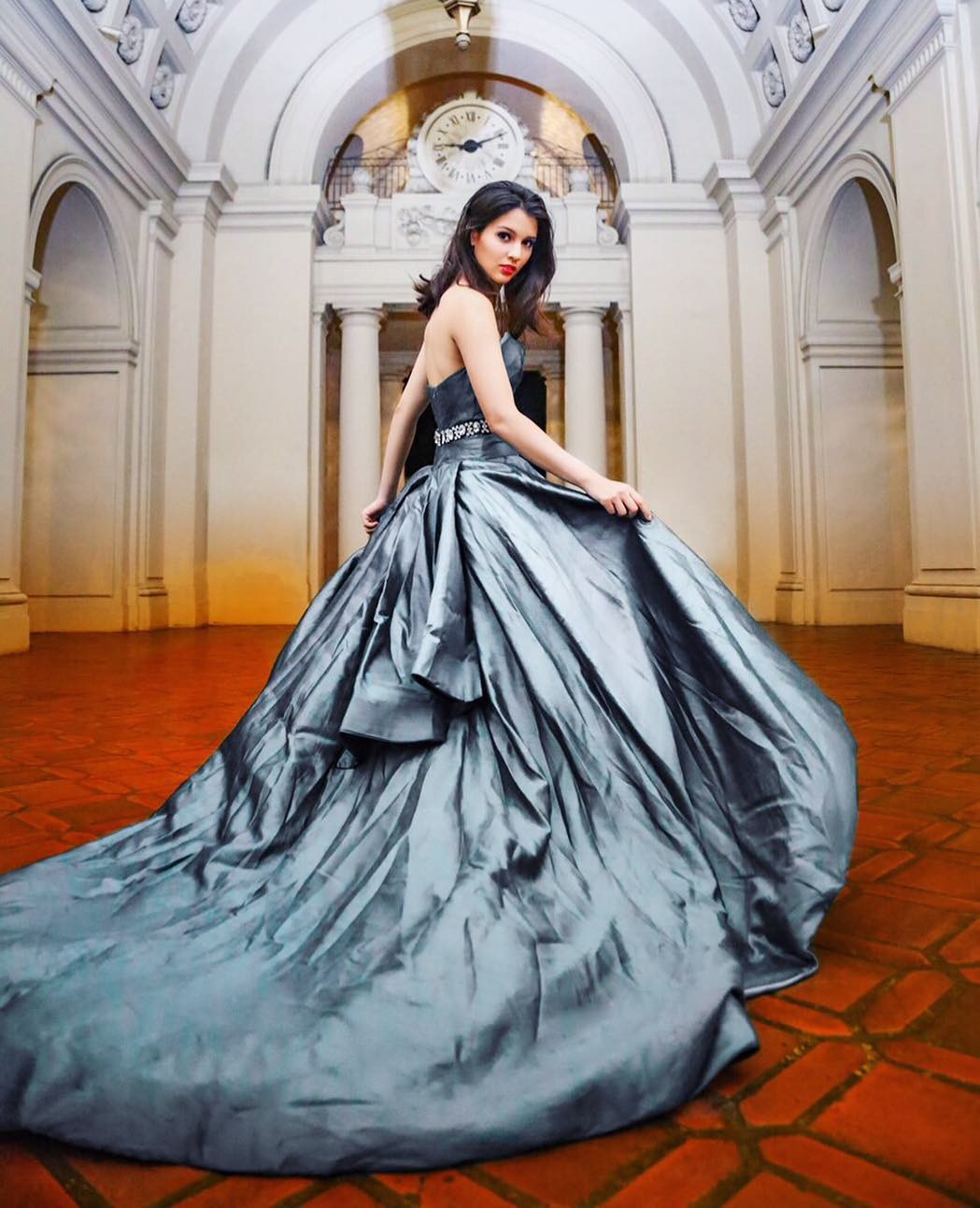 Nhan sắc của 11 hoa hậu đồng hành cùng SEA Games 30 ảnh 10