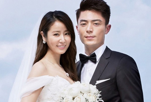 Lâm Tâm Như bị lộ ảnh 'nóng' năm 17 tuổi và sinh nhật thác loạn ảnh 12