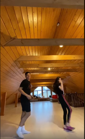 Đặng Văn Lâm lại đưa bạn gái hot girl về nhà lần 2, sắp về chung một nhà? ảnh 1