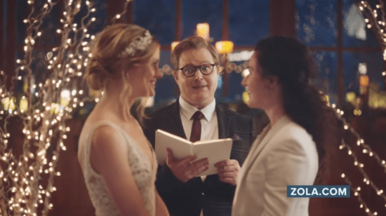 Kênh truyền hình Mỹ bị tẩy chay vì gỡ bỏ quảng cáo có đồng tính nữ hôn nhau ảnh 2