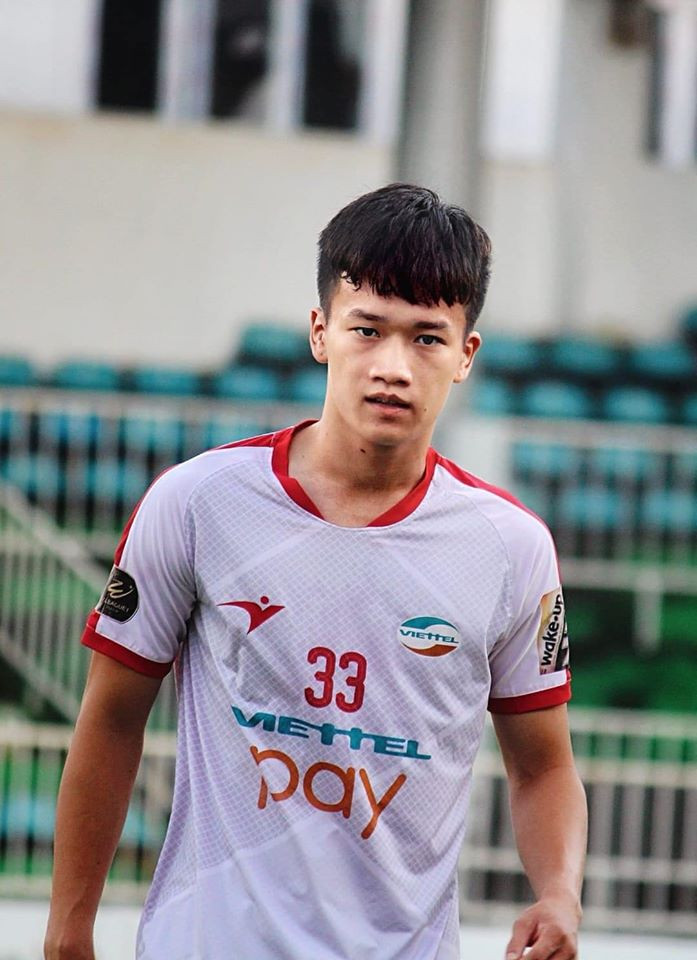 Nhan sắc gợi cảm của hot girl Táo Quân bị đồn là bạn gái tiền vệ Hoàng Đức ảnh 11