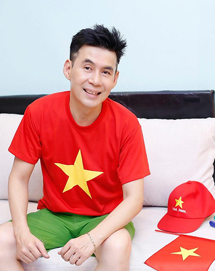 Hoài Linh lần đầu làm điều gây 'sốt' để mừng U22 Việt Nam thắng U22 Campuchia ảnh 11