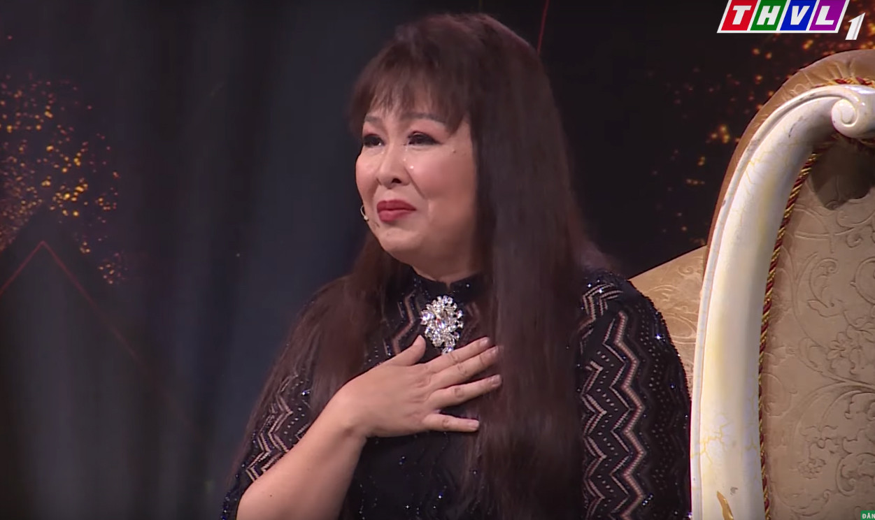 NSND Hồng Vân bật khóc khi kể lại việc bị ám ảnh bởi tiếng thét của con ảnh 1