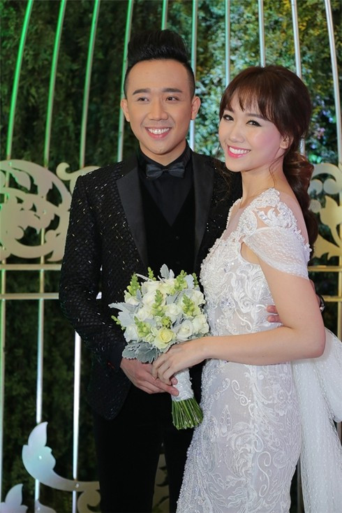 Showbiz: Xuất hiện hình ảnh Hòa Minzy mang bầu vượt mặt ảnh 6