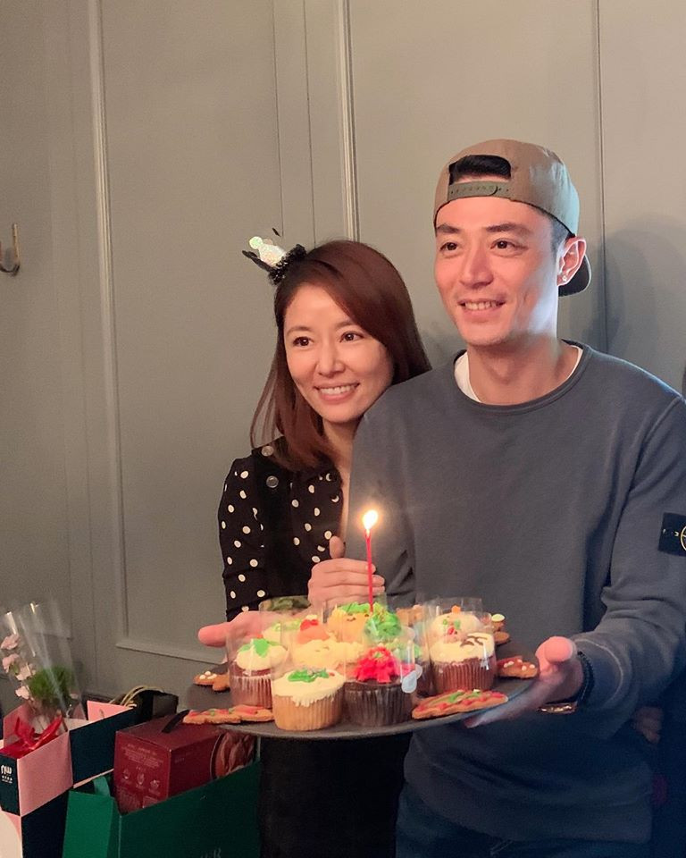 Showbiz 26/12: ‘Sốc’ với số người hủy đăng ký kênh YouTube của ca sĩ 'Sóng gió' ảnh 6