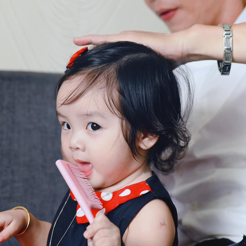 Vợ Hoài Lâm khoe con gái, nói gì khi bị cho coi chồng là cây ATM? ảnh 6