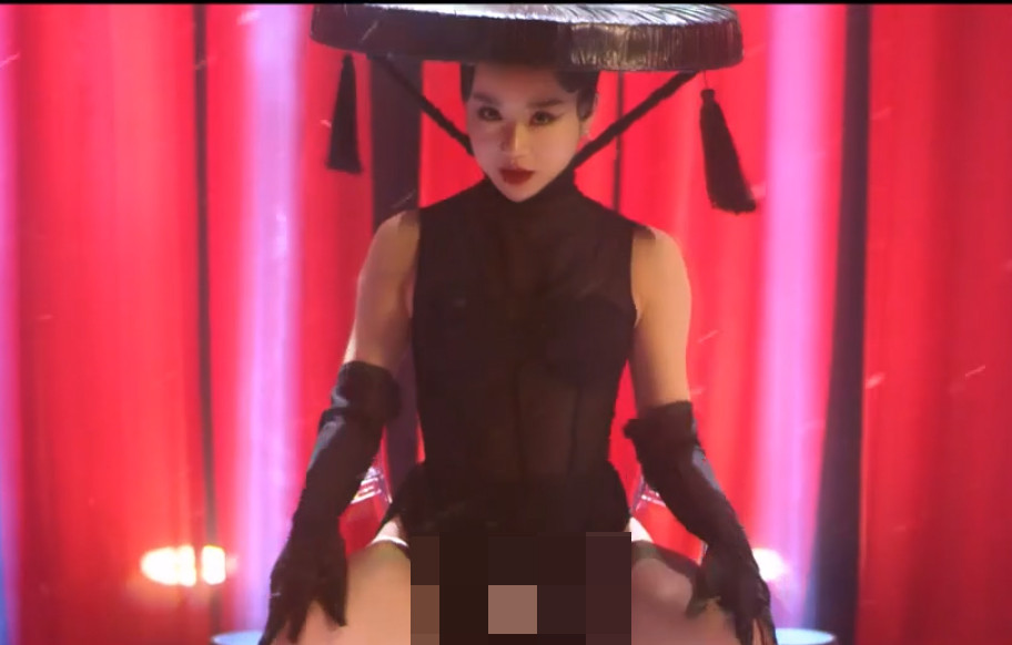 MV gợi dục phản cảm của hot girl 'Nóng cùng World Cup' bị gỡ bỏ ảnh 3