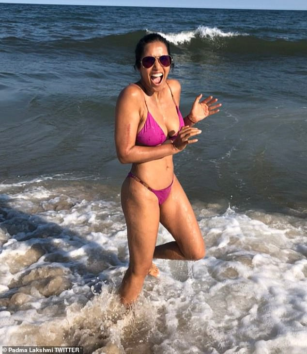 Mỹ nhân Ấn Độ Padma Lakshmi cực gợi cảm trong kỳ nghỉ chào đón tuổi 50 ảnh 3