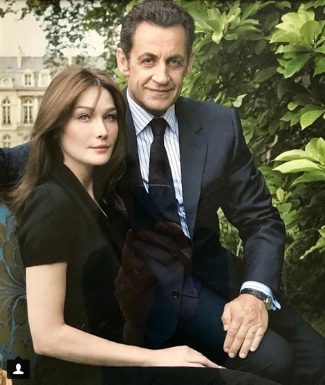 Ngưỡng mộ vóc dáng siêu mẫu của cựu đệ nhất phu nhân Pháp Carla Bruni ở tuổi 53 ảnh 10