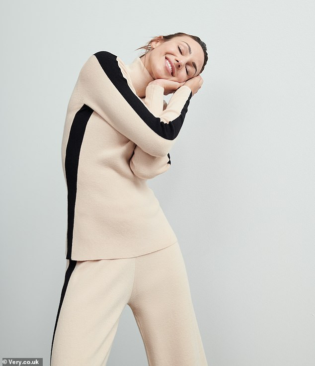 'Nữ diễn viên gợi tình nhất thế giới' khoe sắc vóc quyến rũ hút hồn ảnh 7