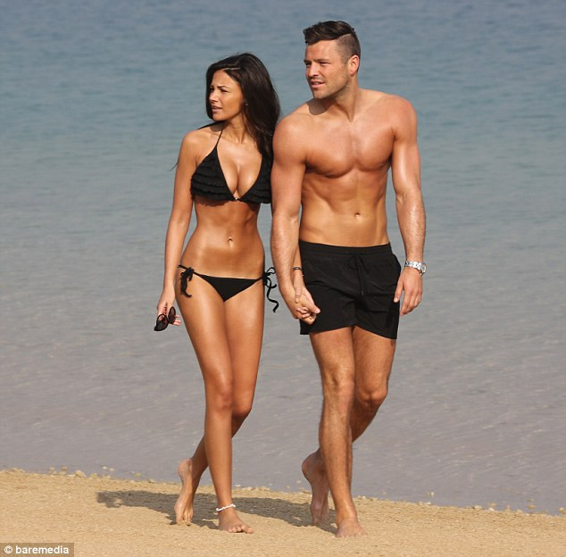 'Nữ diễn viên gợi tình nhất thế giới' khoe sắc vóc quyến rũ hút hồn ảnh 11