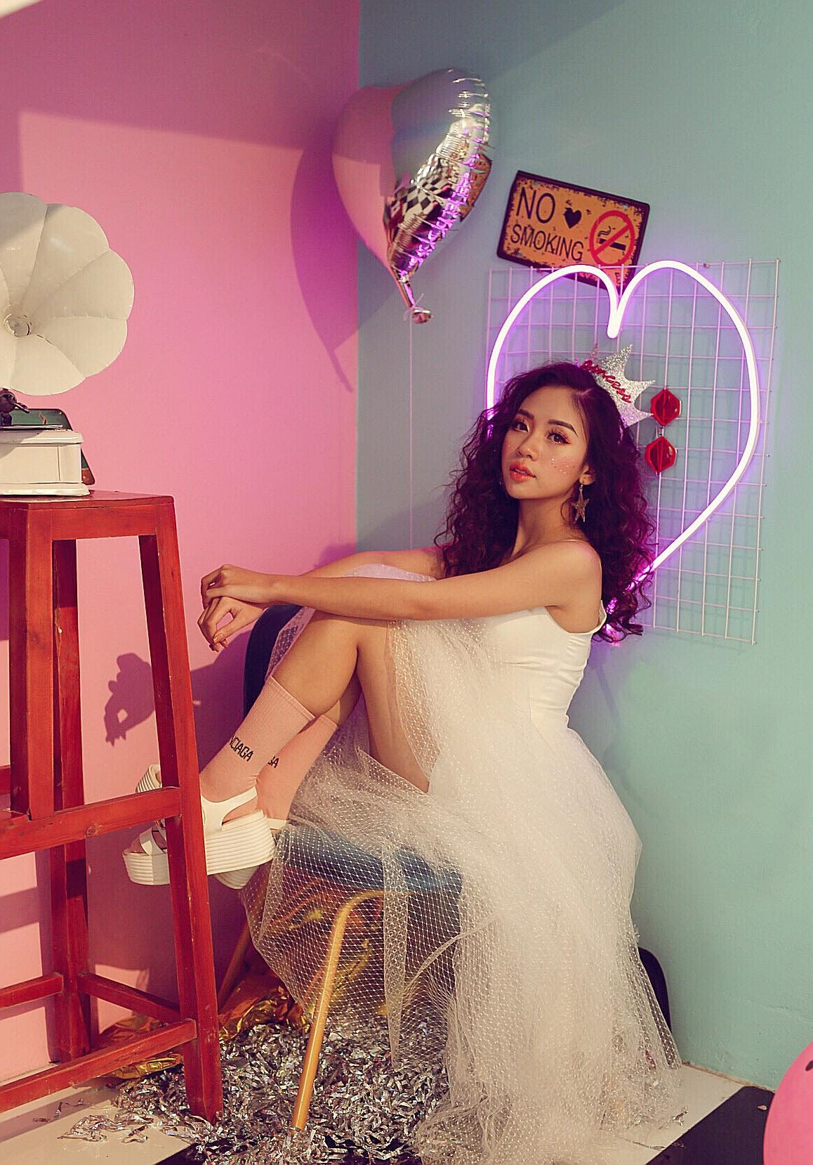 Nữ sinh quản trị kinh doanh mê nghệ thuật ảnh 5