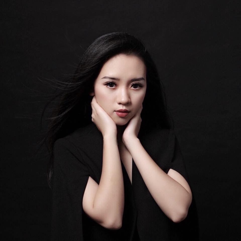 Nữ sinh quản trị kinh doanh mê nghệ thuật ảnh 10