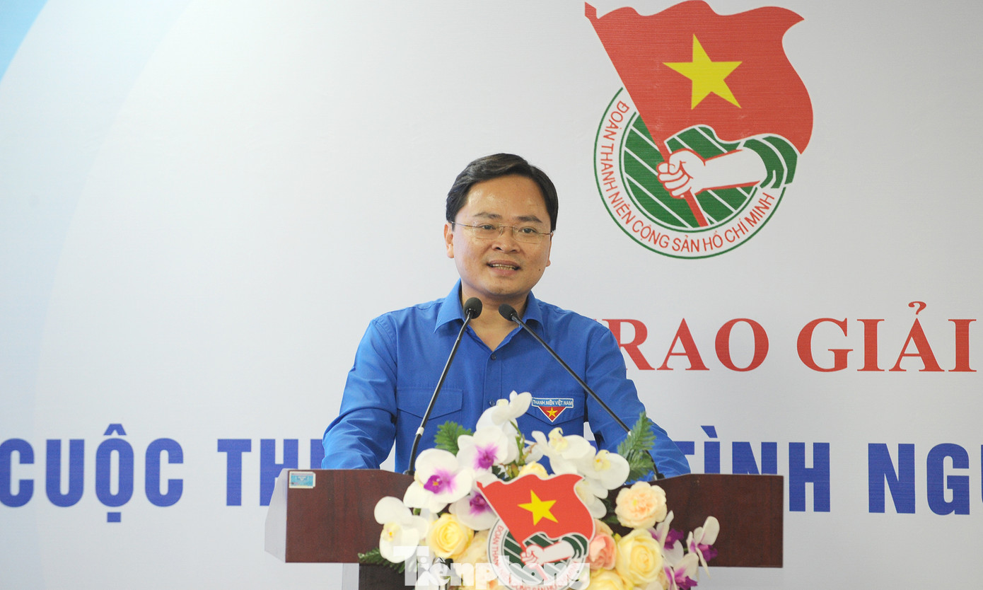 Vinh danh 10 dự án tình nguyện sáng tạo vì cộng đồng xuất sắc nhất ảnh 1