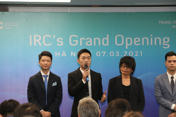 Ngôi sao HAGL khởi nghiệp làm ông chủ... phòng mạch ảnh 1