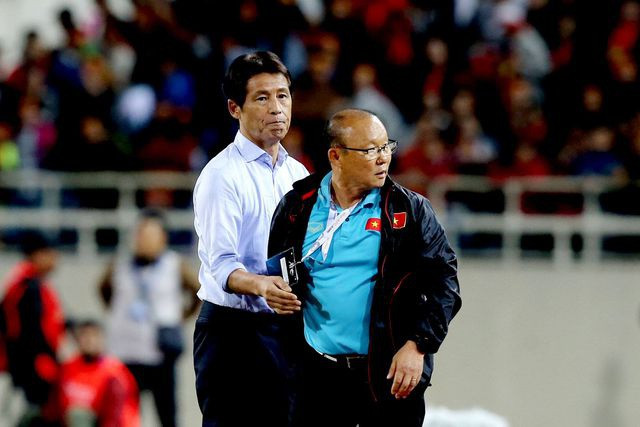 Đối thủ của ông Park Hang Seo 'khó thở' vì truyền thông Thái Lan ảnh 1