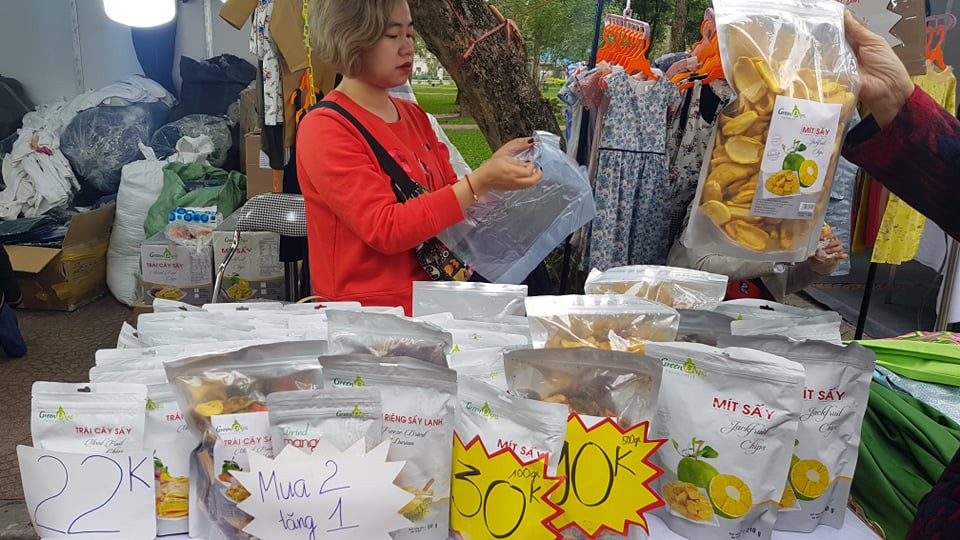 Đặc sản vùng miền 'đổ bộ' chợ Tết Thủ đô ảnh 4