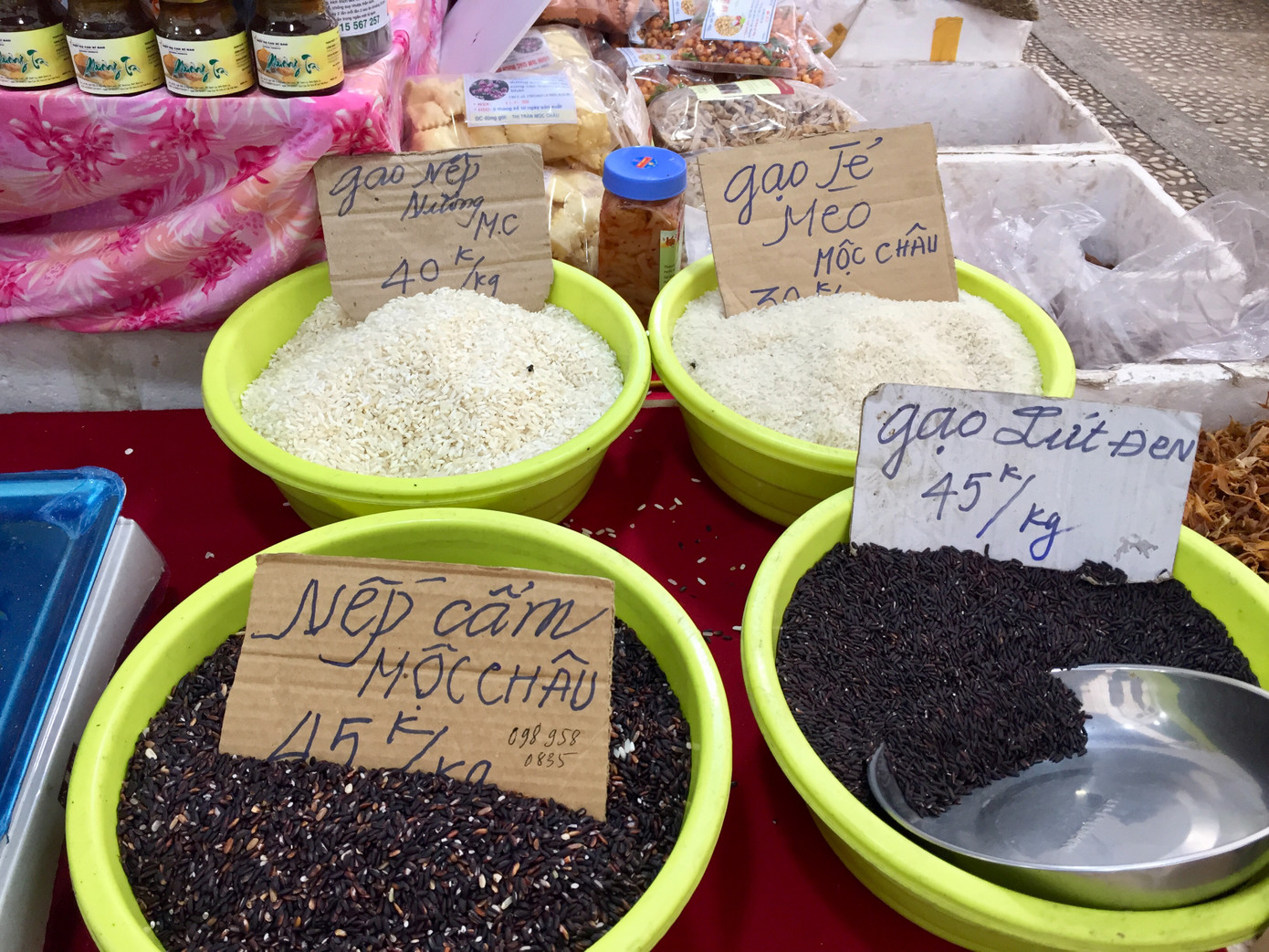 Đặc sản vùng miền 'đổ bộ' chợ Tết Thủ đô ảnh 6 Đặc sản vùng miền 'đổ bộ' chợ Tết Thủ đô ảnh 6