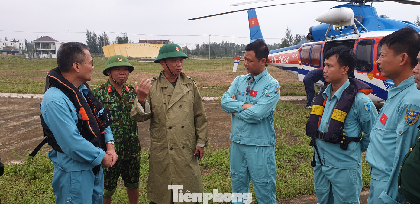 Quân đội đã giải cứu toàn bộ nạn nhân mắc kẹt trên tàu Vietship 01 ảnh 1