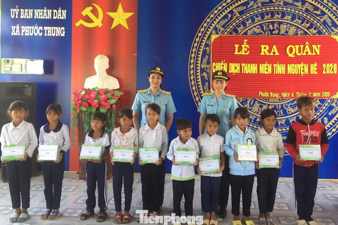 Góp 70 nghìn ngày công và hơn 4,6 tỉ đồng trong tình nguyện hè ảnh 4