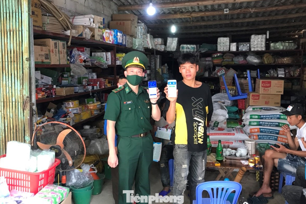 Hơn 320.000 hộ dân cam kết không xuất nhập cảnh trái phép ảnh 1