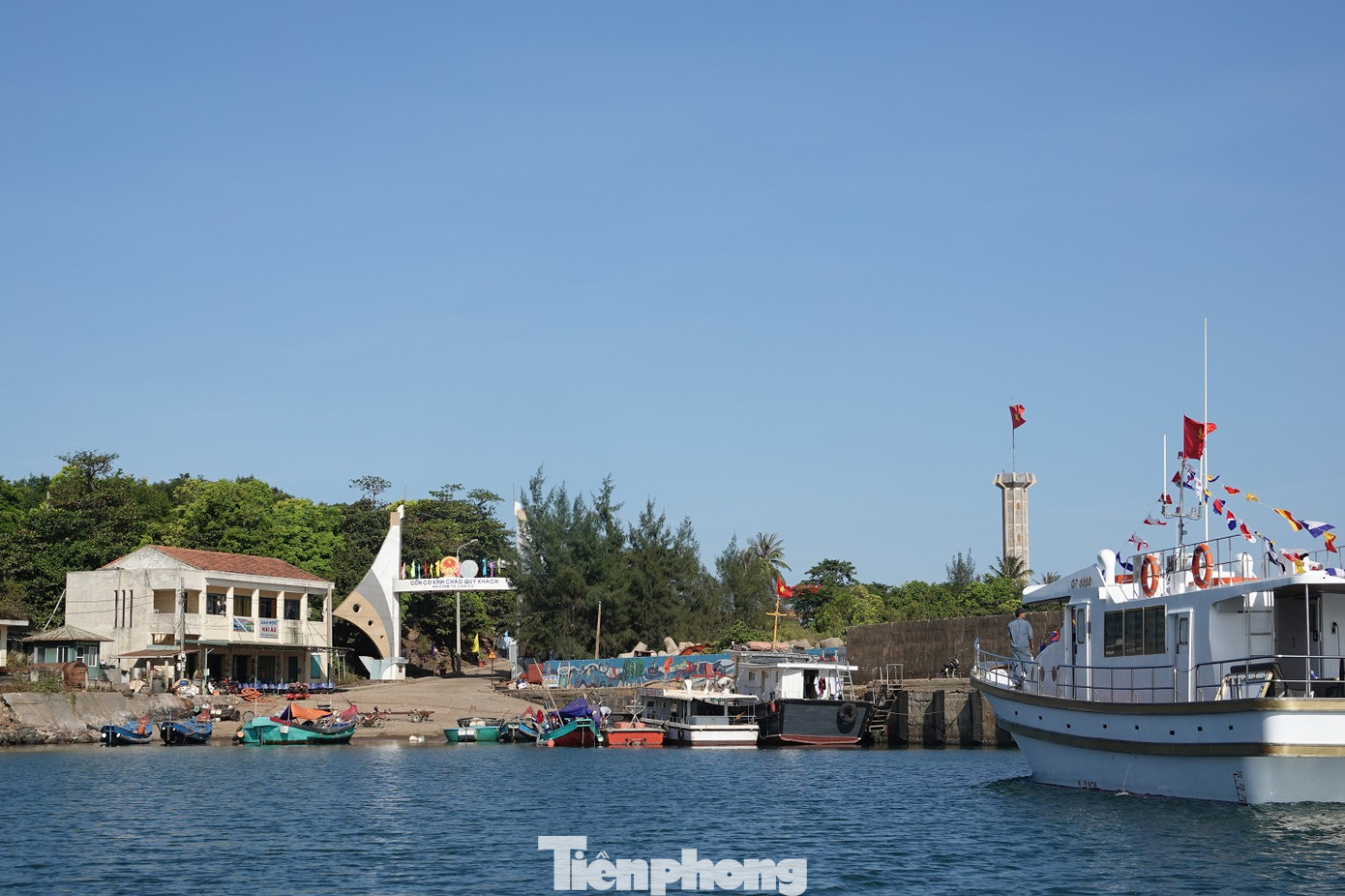 Quân hàm xanh giữ đảo tiền tiêu ảnh 3