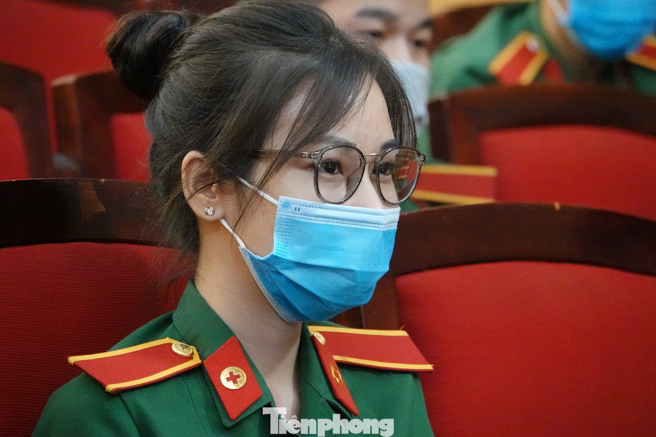 Đoàn viên Học viện Quân y thao luyện kỹ năng khám bệnh ảnh 3