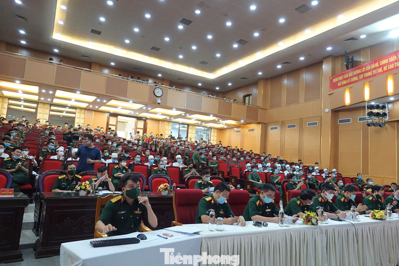 Đoàn viên Học viện Quân y thao luyện kỹ năng khám bệnh ảnh 2