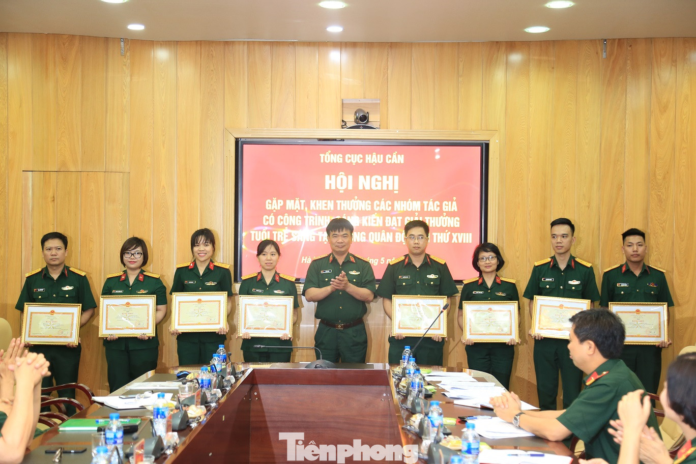 Bóng hồng duy nhất trong 10 Gương mặt trẻ tiêu biểu toàn quân là ai? ảnh 3