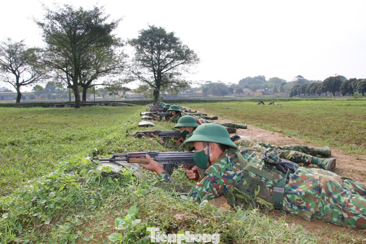 Huấn luyện chiến sĩ mới trong mùa… ‘COVID’ ảnh 5