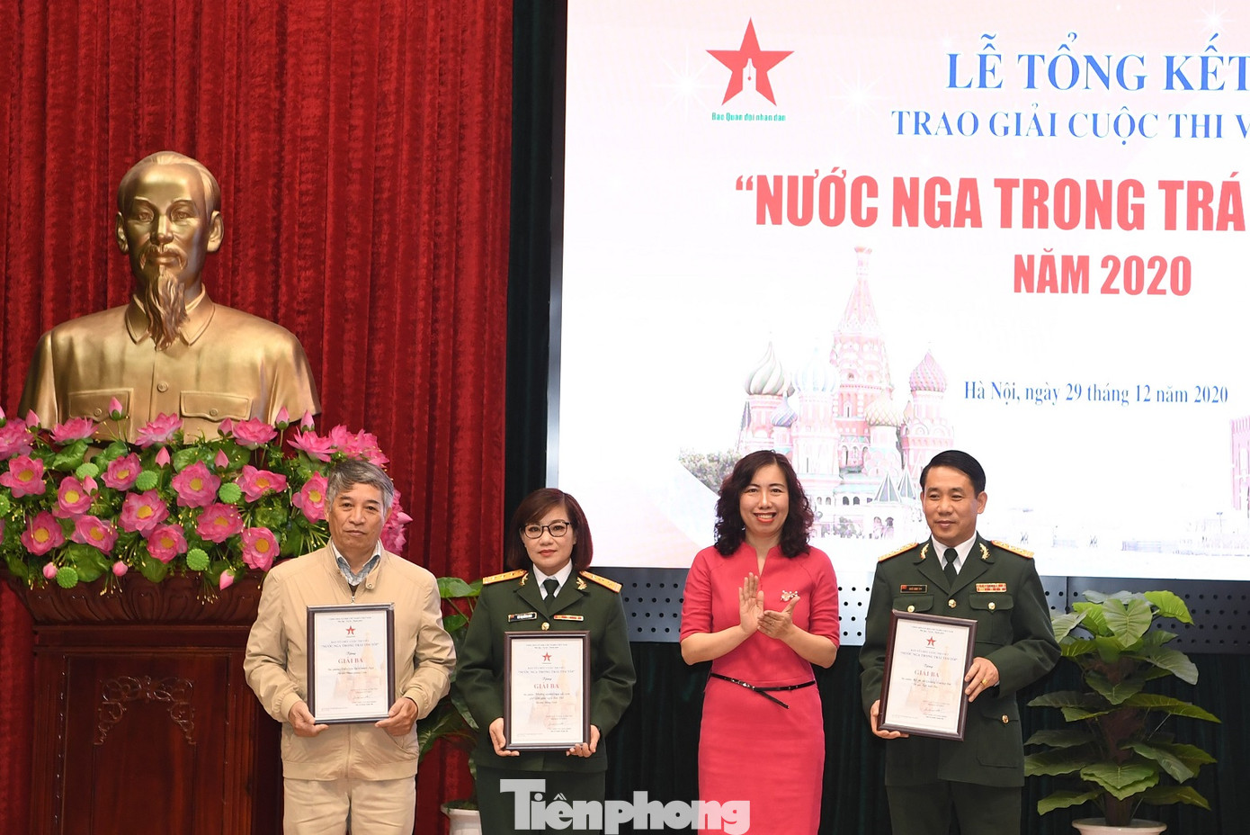 Hơn 300 tác phẩm ‘Nước Nga trong trái tim tôi’ ảnh 4