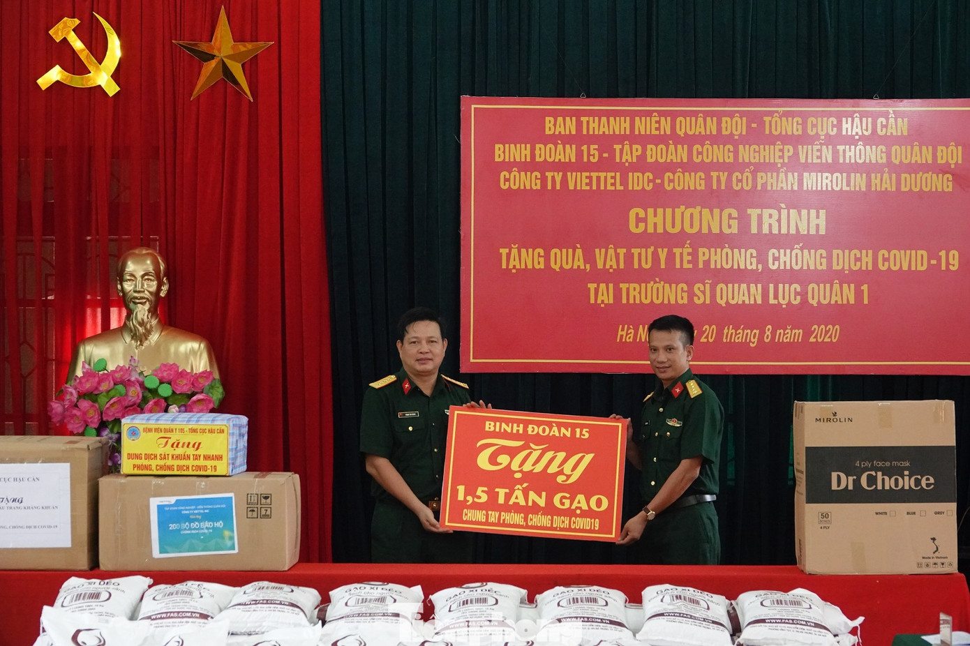 Chung tay đánh bay đại dịch COVID-19 ảnh 1