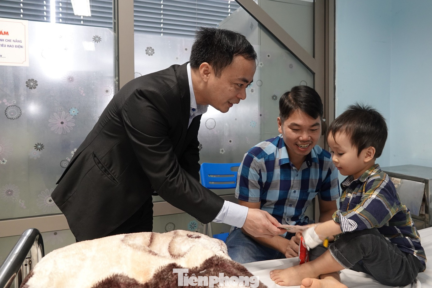 Bí thư T.Ư Đoàn Nguyễn Ngọc Lương: Đóng góp sức trẻ vì cộng đồng ảnh 7