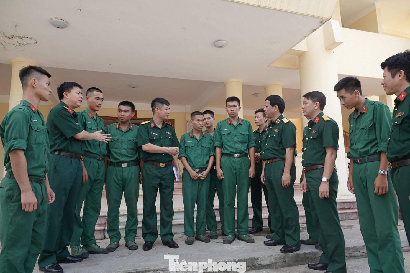 Bổ trợ nâng cao ý thức pháp luật cho thanh niên Quân đội ảnh 3