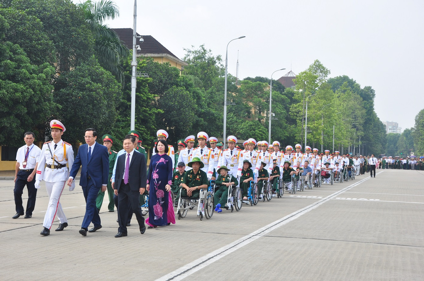 Quân đội và Công an tăng cường phối hợp bảo vệ, đón tiếp tại Lăng Bác ảnh 2