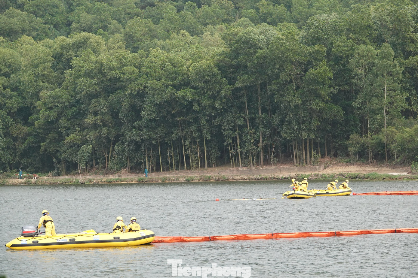 Quân đội diễn tập phòng thủ dân sự liên tỉnh ứng phó sự cố môi trường ảnh 7