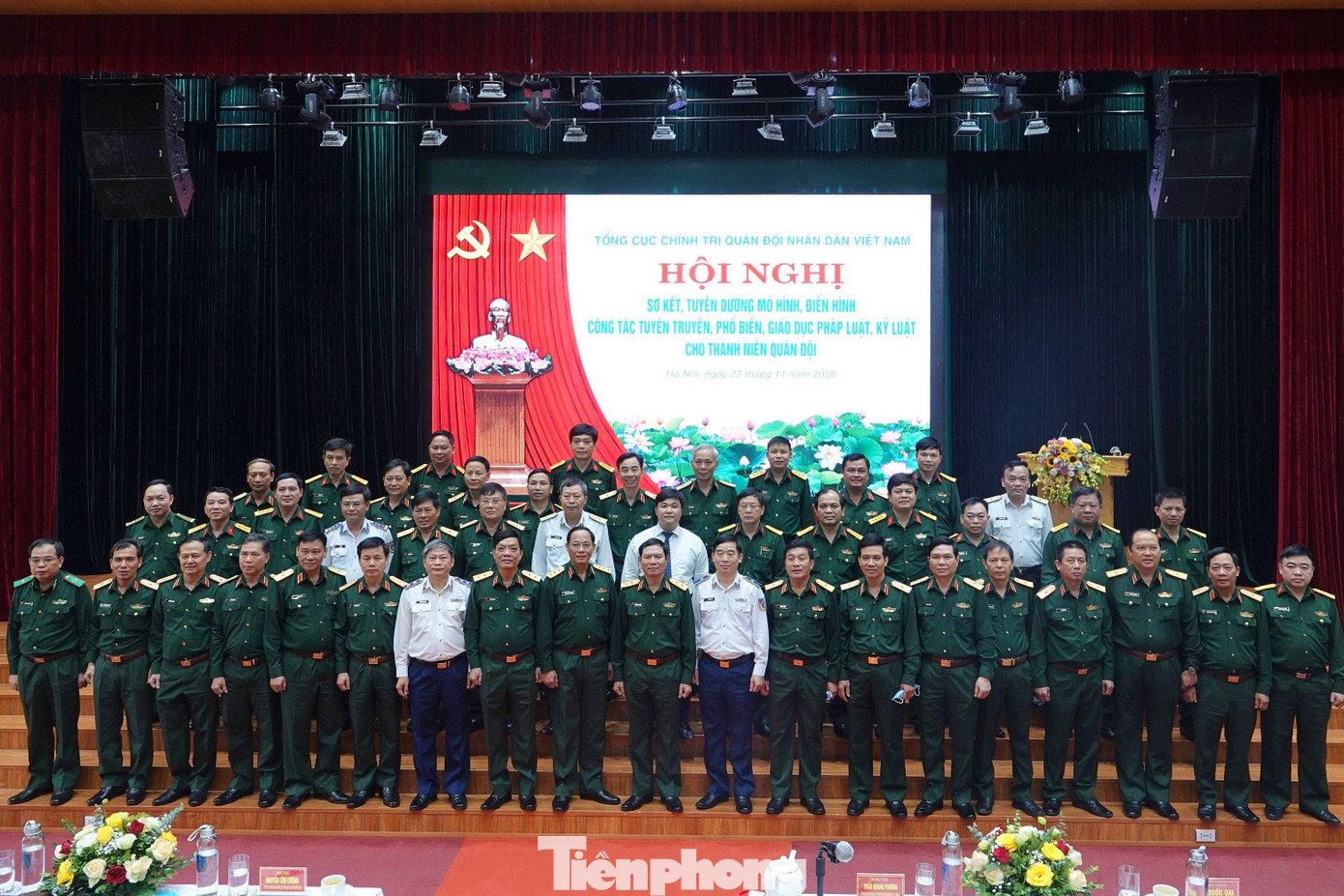 Cấm hạ sĩ quan - binh sĩ sử dụng xe máy tham gia giao thông ảnh 2