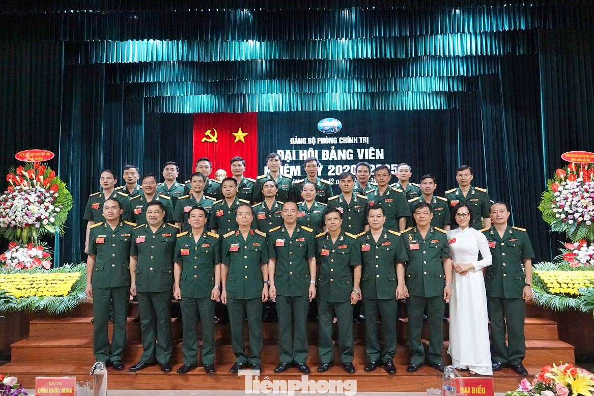 Xây dựng bản lĩnh, trung thành tận tụy ảnh 3