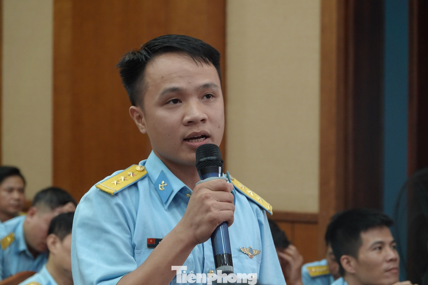 Cán bộ trẻ vững niềm tin, bền ý chí ảnh 3