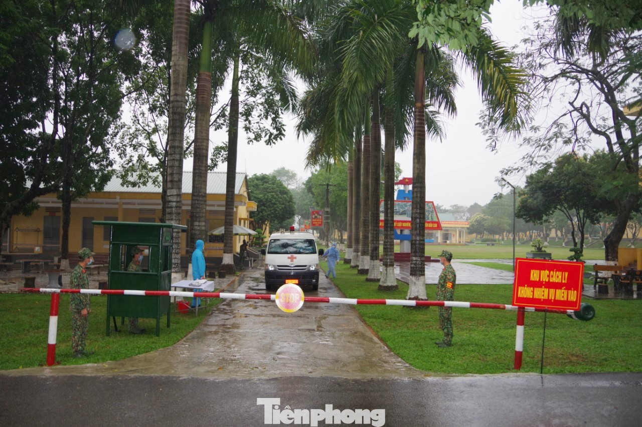 Quân đội diễn tập thực binh quy mô lớn chống Covid-19 ảnh 3