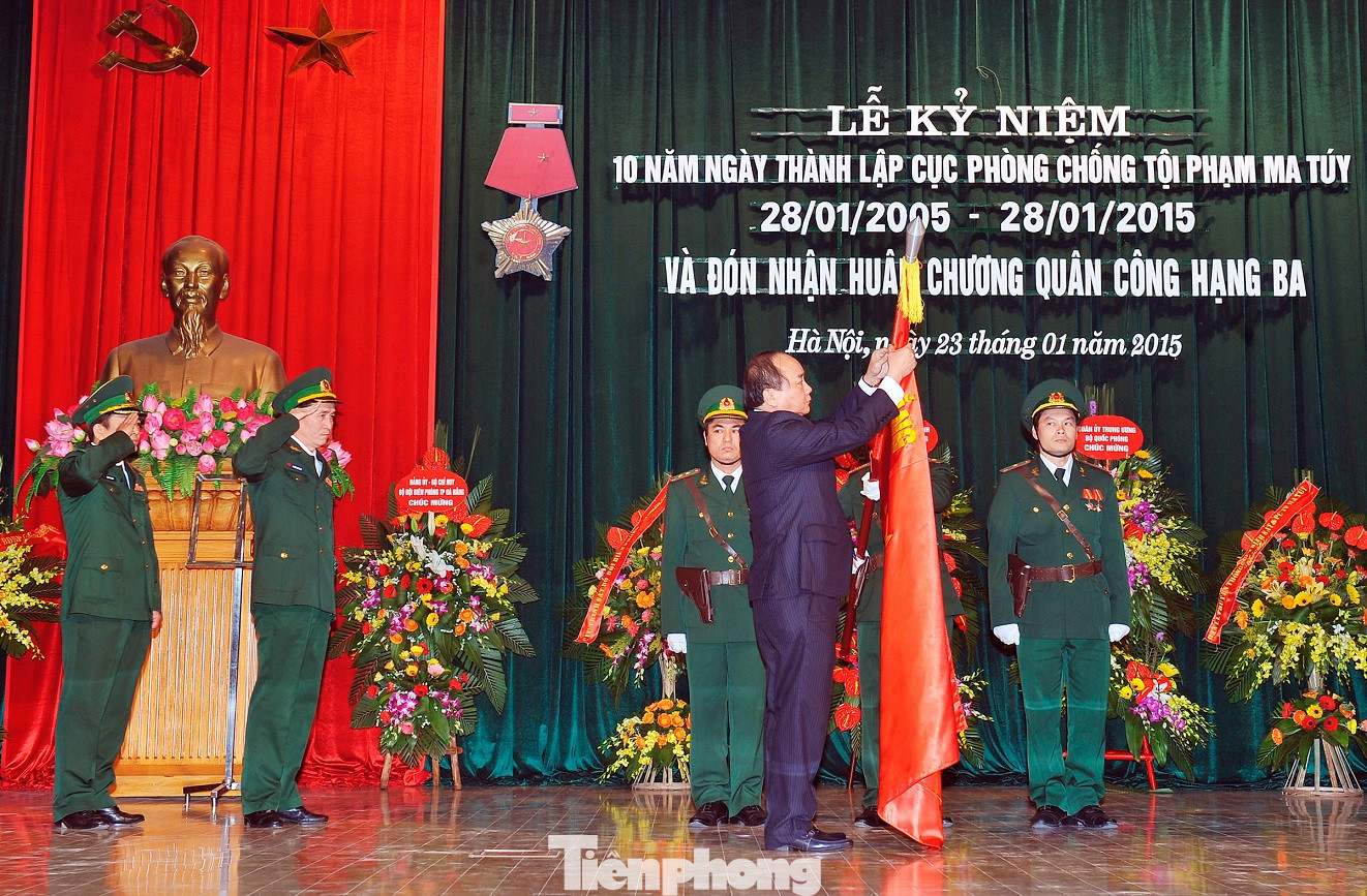 Lính biên phòng đấu súng với tội phạm ma túy, phá nhiều án 'khủng' ảnh 1