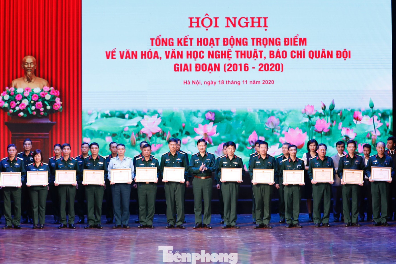 Quân đội tổng kết các hoạt động trọng điểm về báo chí, nghệ thuật ảnh 3