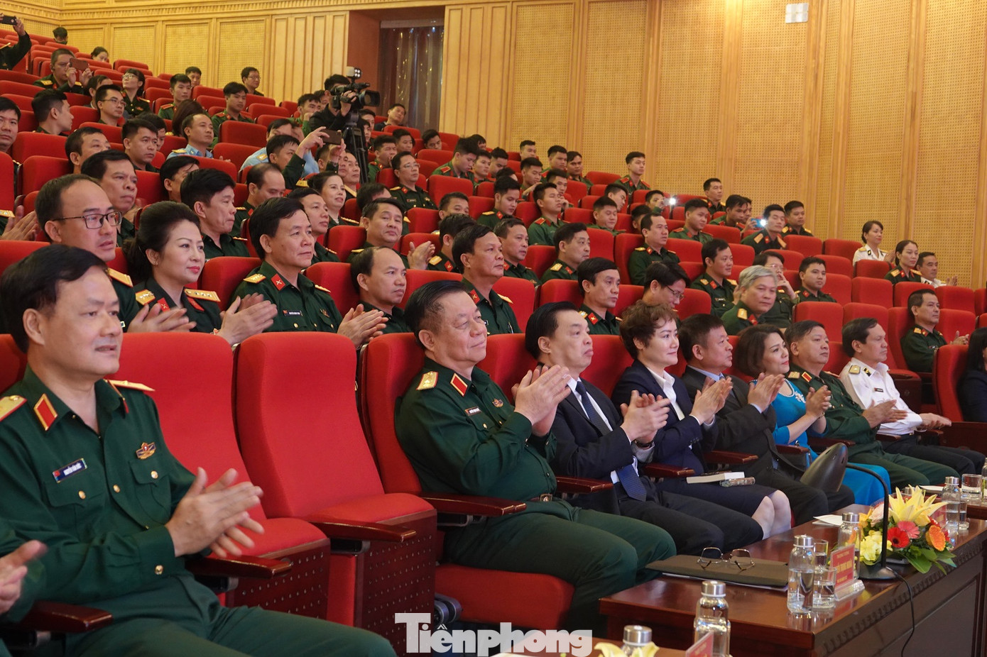 Quân đội tổng kết các hoạt động trọng điểm về báo chí, nghệ thuật ảnh 1